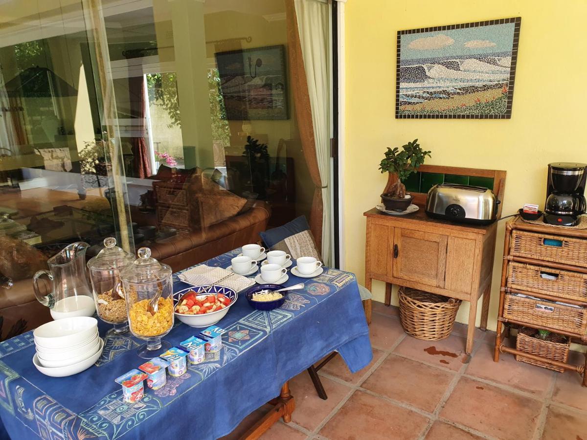 On Pinewood Guest House Cidade Do Cabo Exterior foto