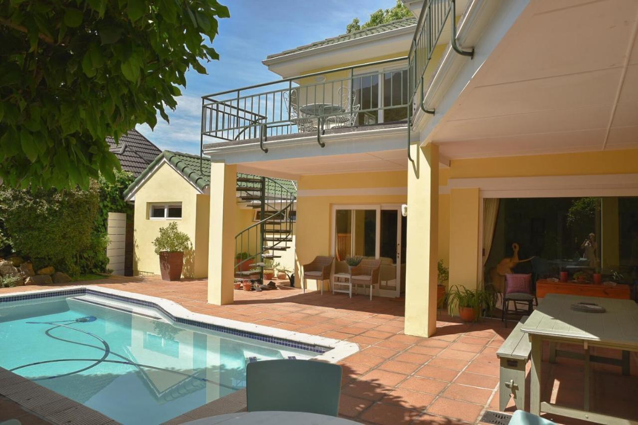 On Pinewood Guest House Cidade Do Cabo Exterior foto