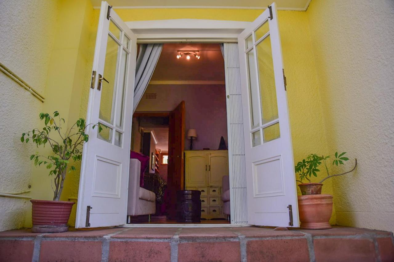 On Pinewood Guest House Cidade Do Cabo Exterior foto